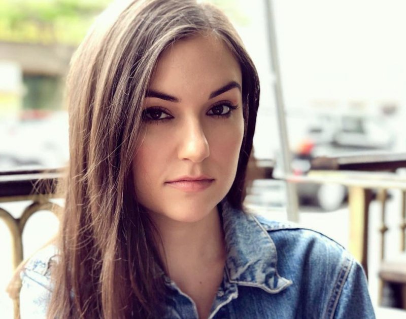 Саша Грей провела стрим в образе принцессы Леи из «Звёздных войн» 